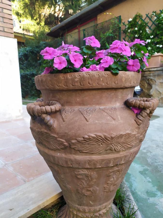 Angolo Sul Giardino Rome Luaran gambar